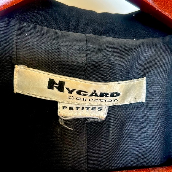 Black Nygard Blazer - Picture 3 of 6